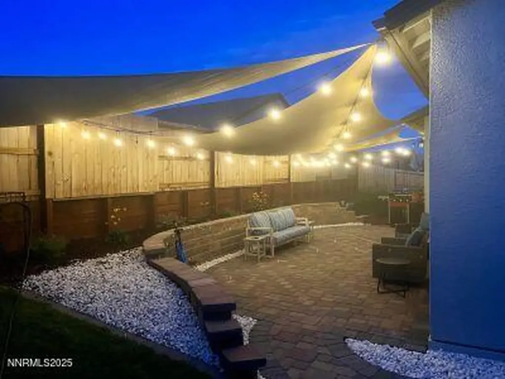 11043 Athabasca Reno NV 89506
