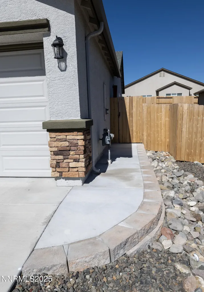 11043 Athabasca Reno NV 89506