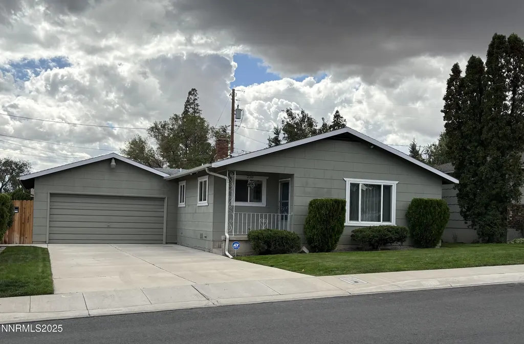 230 Glenmanor Reno NV 89509