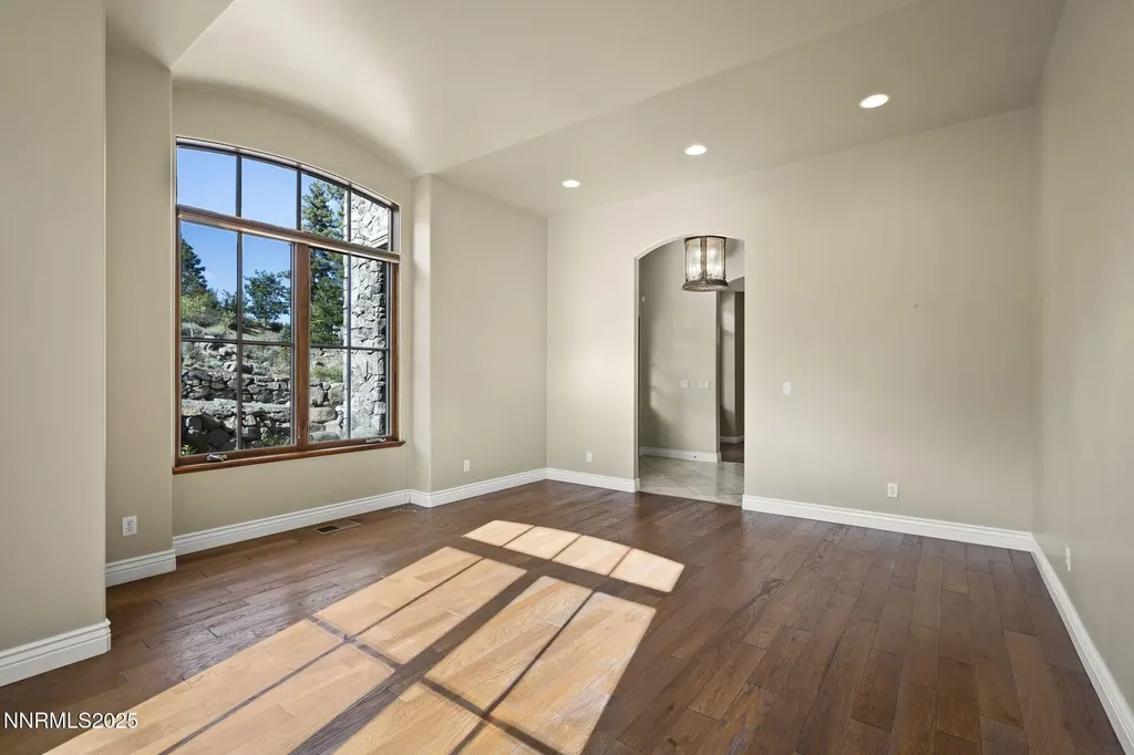 4810 Pinewild Reno NV 89511