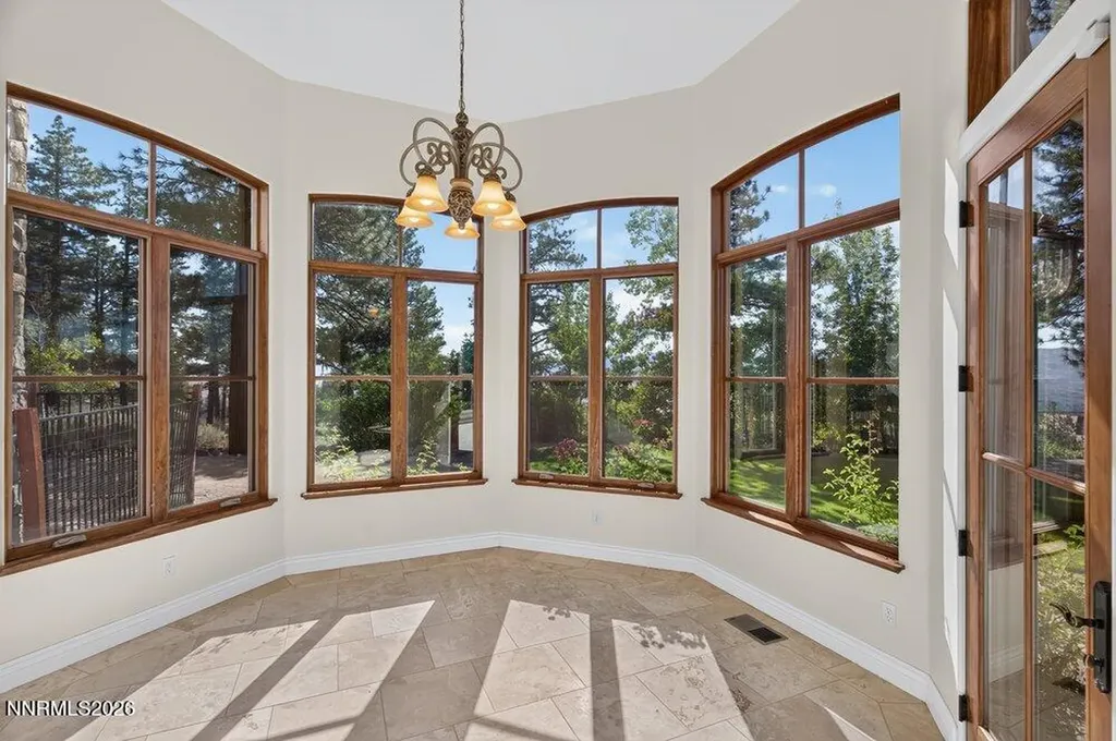4810 Pinewild Reno NV 89511