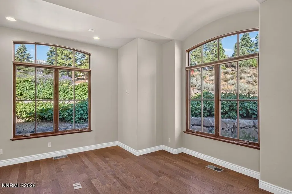 4810 Pinewild Reno NV 89511