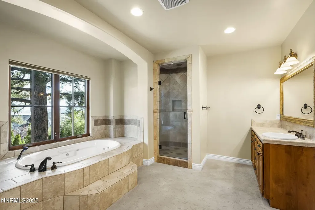 4810 Pinewild Reno NV 89511