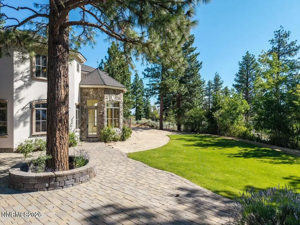 4810 Pinewild Reno NV 89511