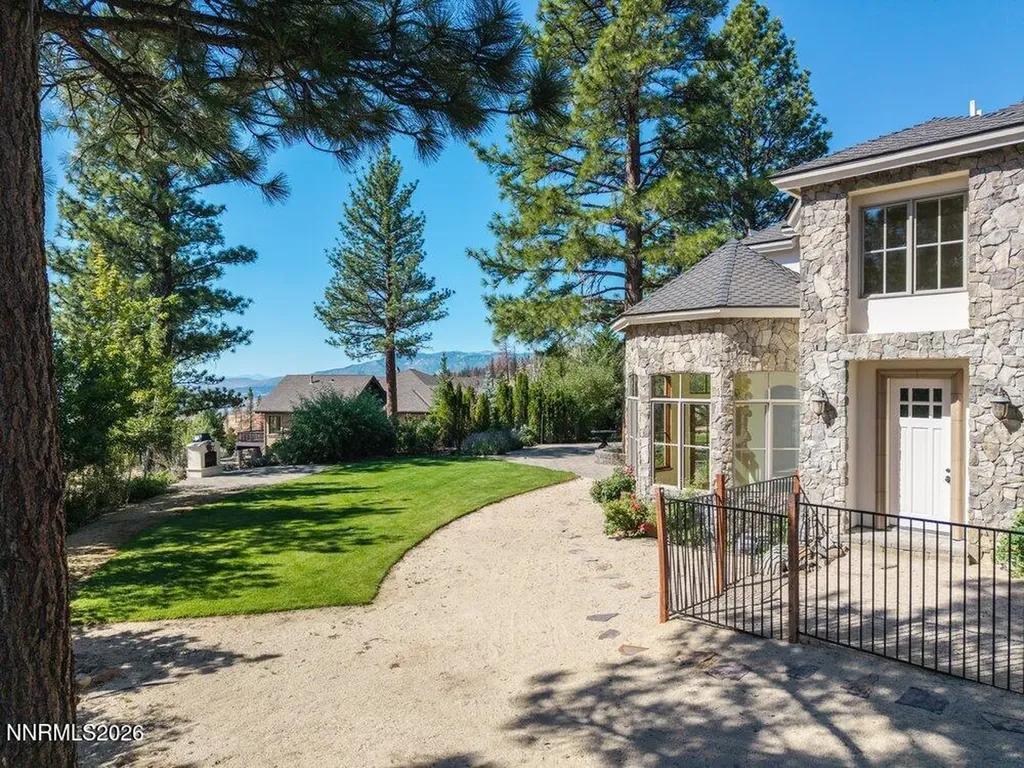 4810 Pinewild Reno NV 89511