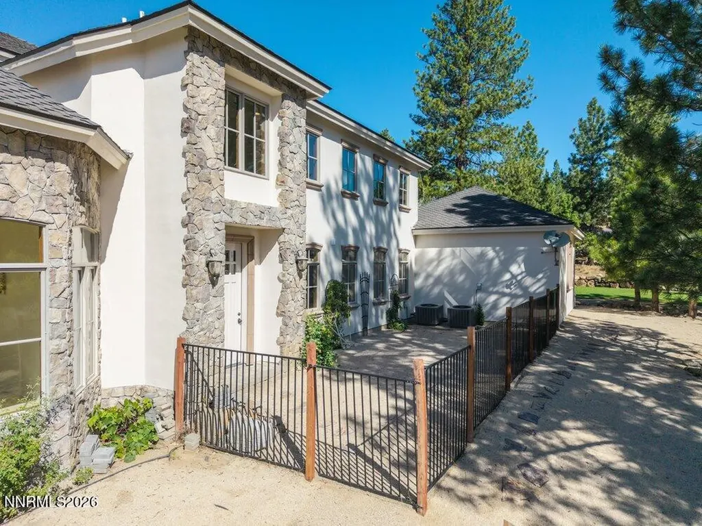 4810 Pinewild Reno NV 89511