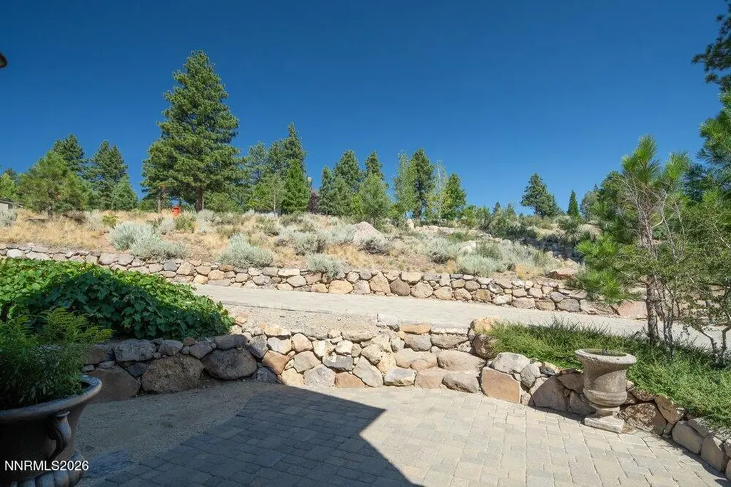 4810 Pinewild Reno NV 89511