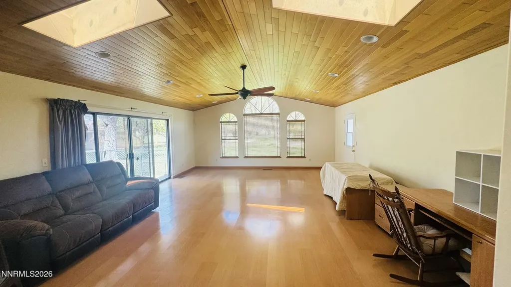 1616 Scoti Gardnerville NV 89410