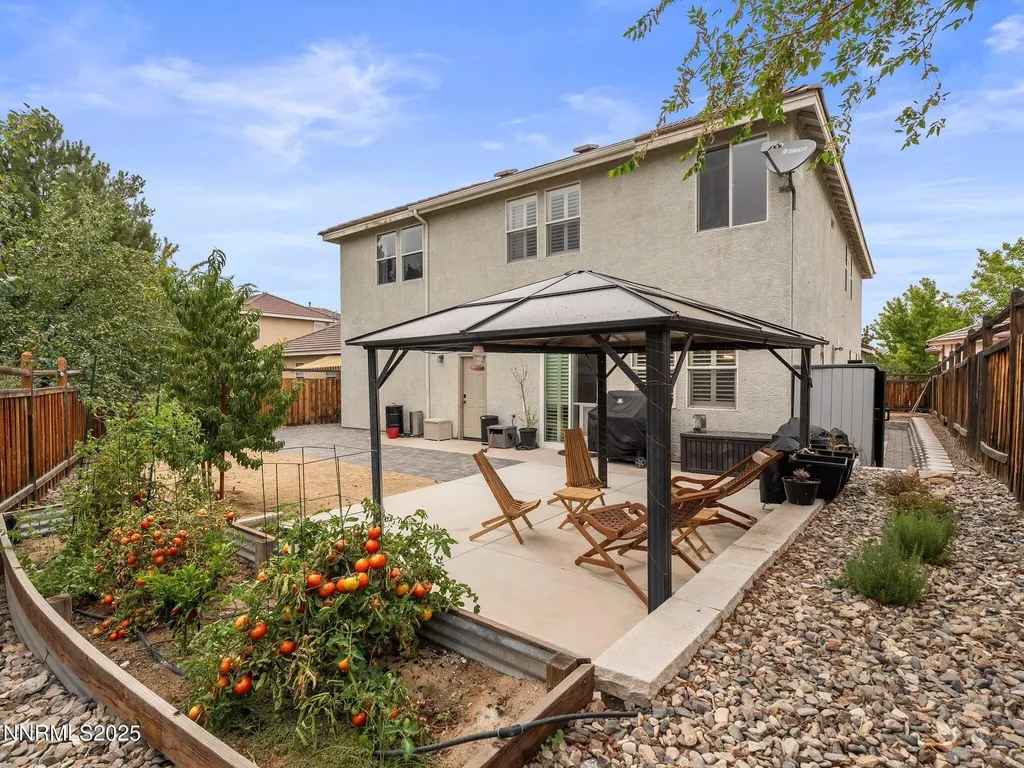 7476 Lorna Sparks NV 89436