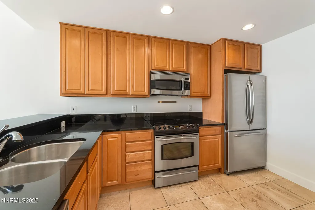 50 Sierra Reno NV 89501