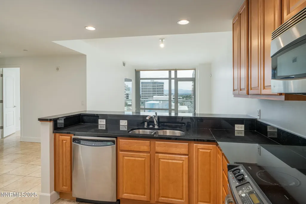 50 Sierra Reno NV 89501