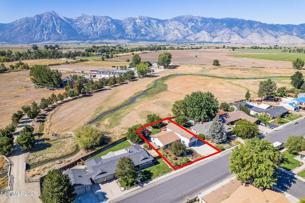 1494 Hussman Gardnerville NV 89410
