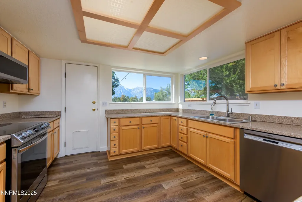 1494 Hussman Gardnerville NV 89410