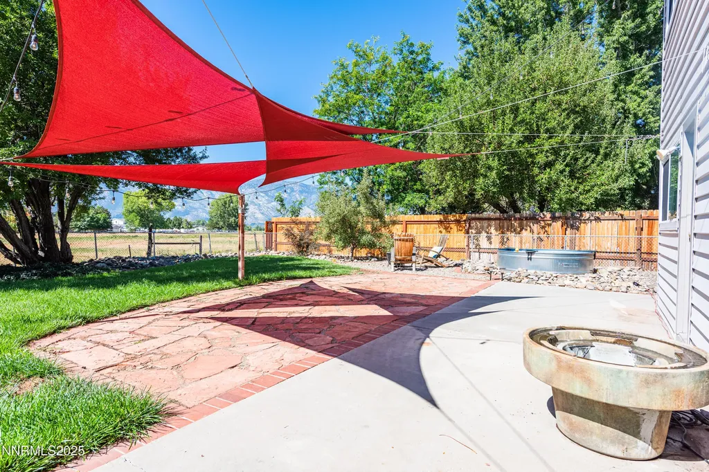 1494 Hussman Gardnerville NV 89410