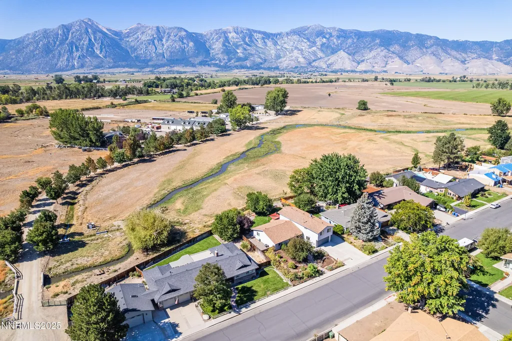 1494 Hussman Gardnerville NV 89410