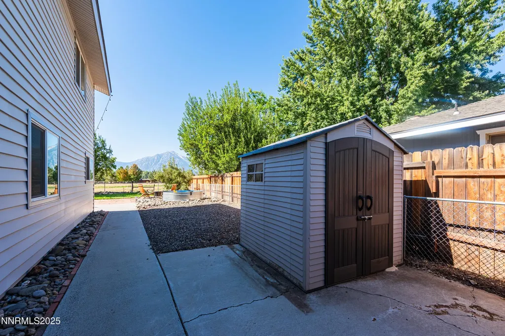 1494 Hussman Gardnerville NV 89410