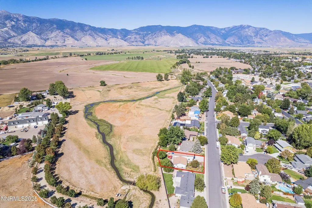 1494 Hussman Gardnerville NV 89410