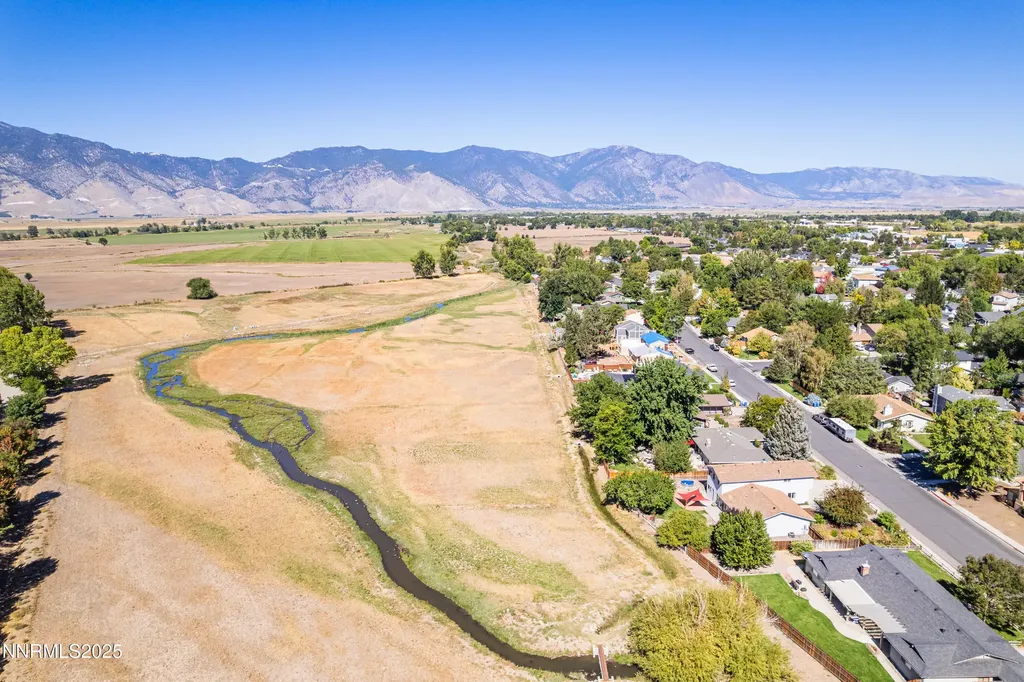 1494 Hussman Gardnerville NV 89410