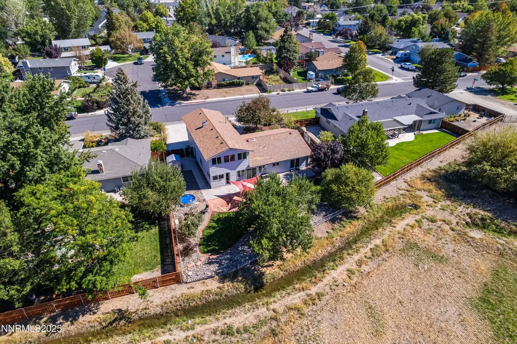 1494 Hussman Gardnerville NV 89410