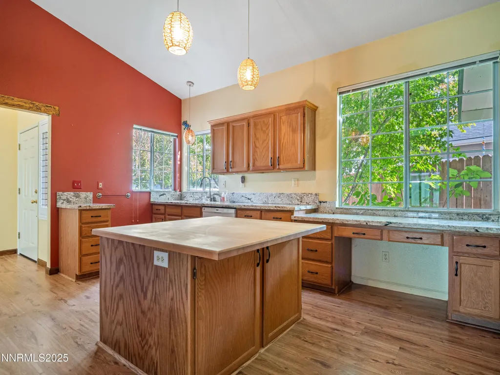 1775 Linden Minden NV 89423