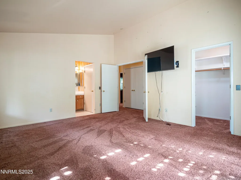 1775 Linden Minden NV 89423