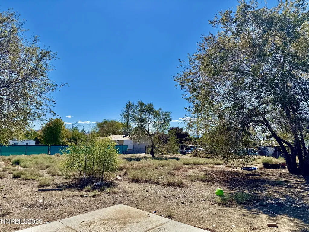 5570 Sidehill Sun Valley NV 89433