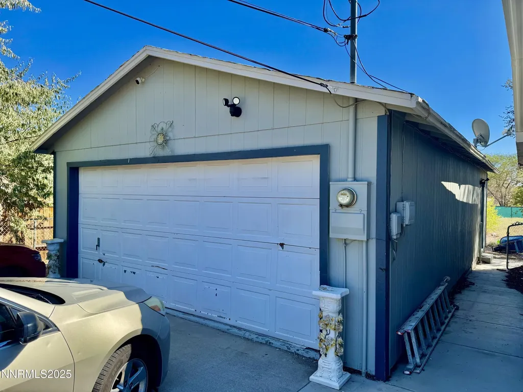 5570 Sidehill Sun Valley NV 89433