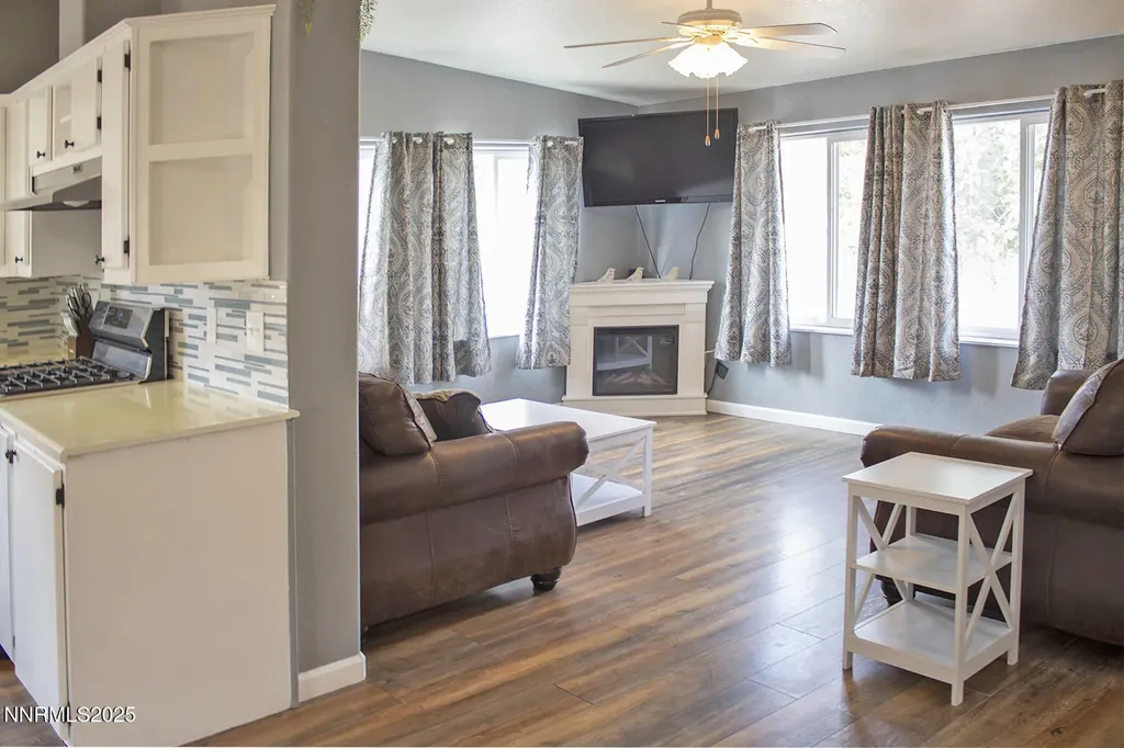 22085 Red Rock Reno NV 89508