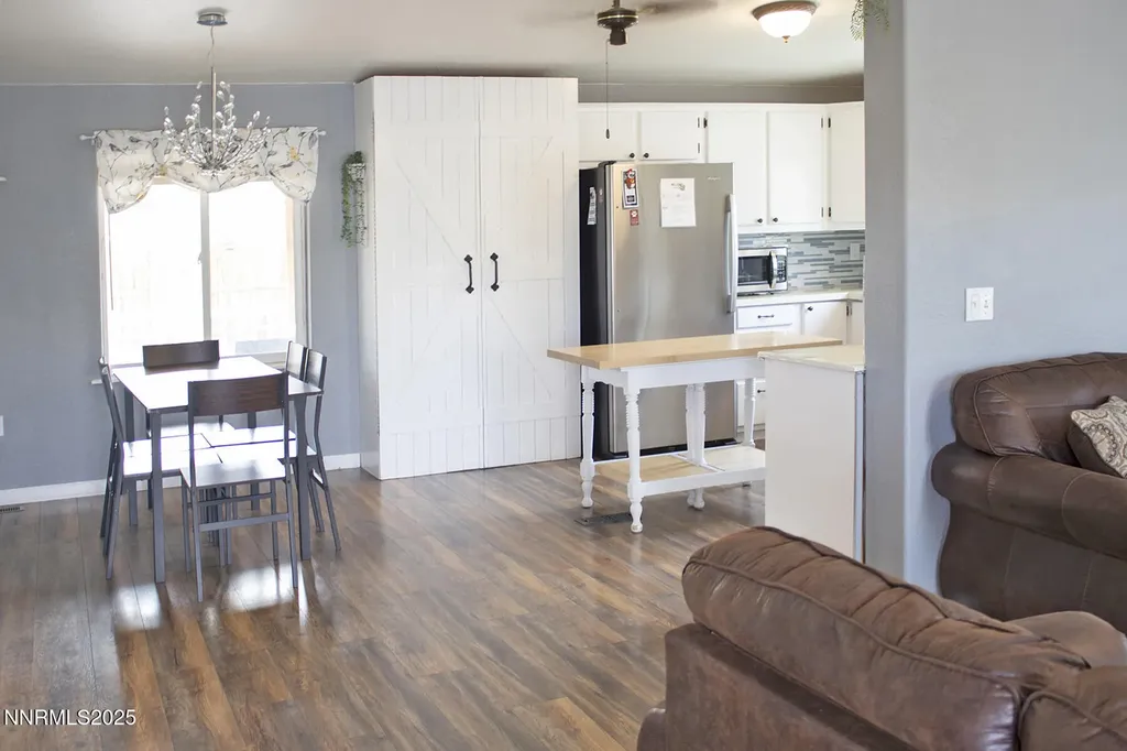 22085 Red Rock Reno NV 89508