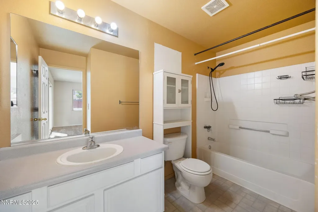 17862 Bear River Reno NV 89508