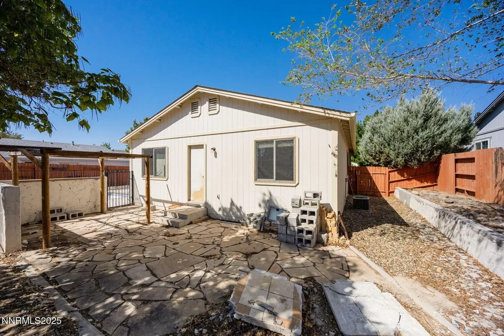 17862 Bear River Reno NV 89508