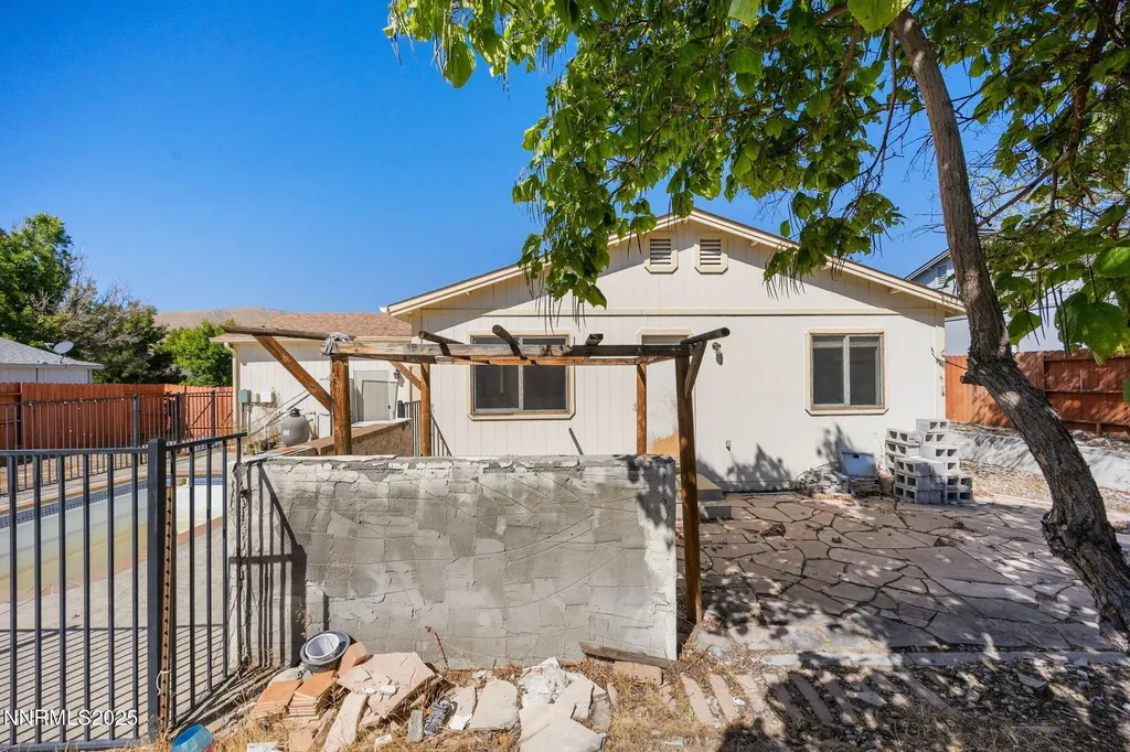 17862 Bear River Reno NV 89508