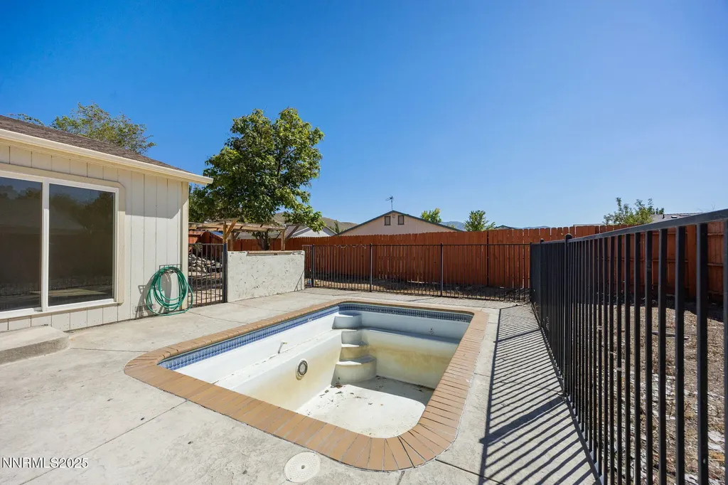 17862 Bear River Reno NV 89508