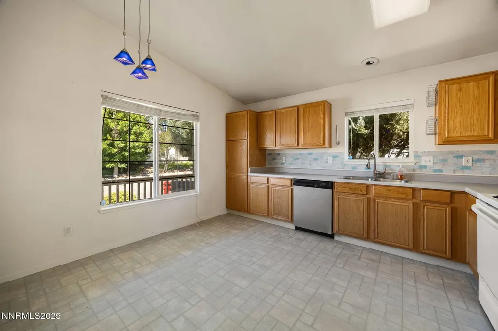 17862 Bear River Reno NV 89508