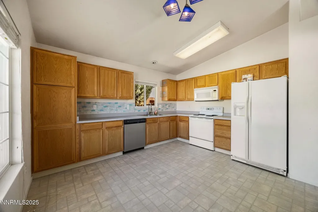 17862 Bear River Reno NV 89508