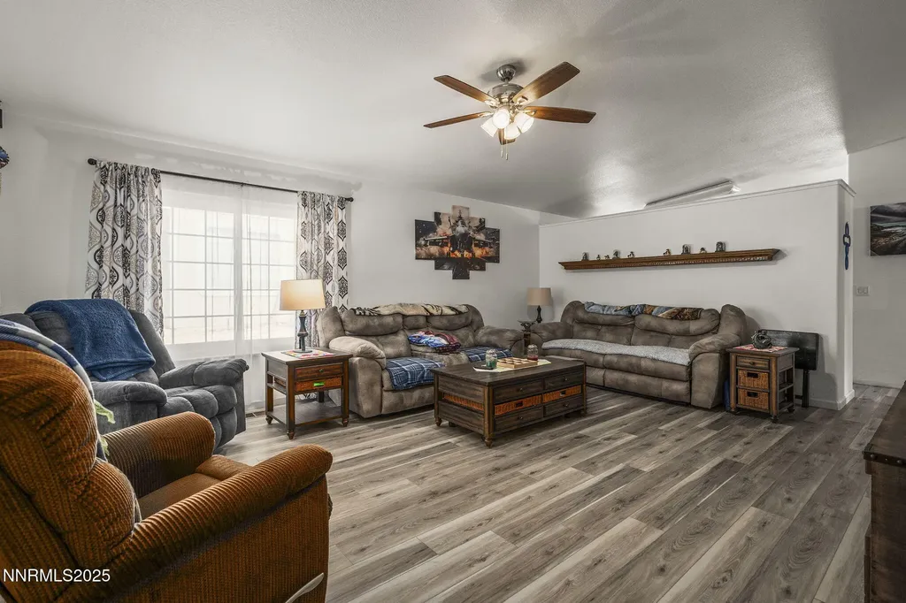 18260 Alderwood Reno NV 89508