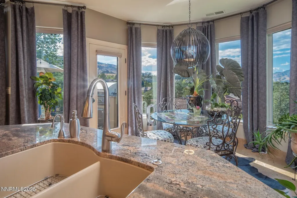 4905 Mountainshyre Reno NV 89519