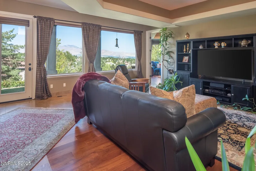 4905 Mountainshyre Reno NV 89519
