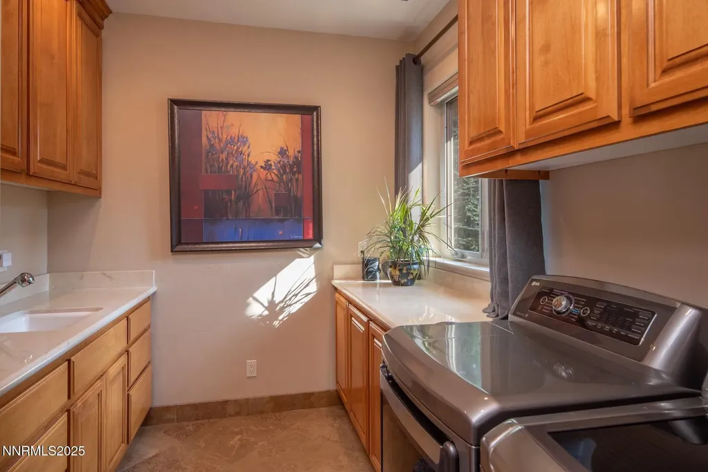 4905 Mountainshyre Reno NV 89519