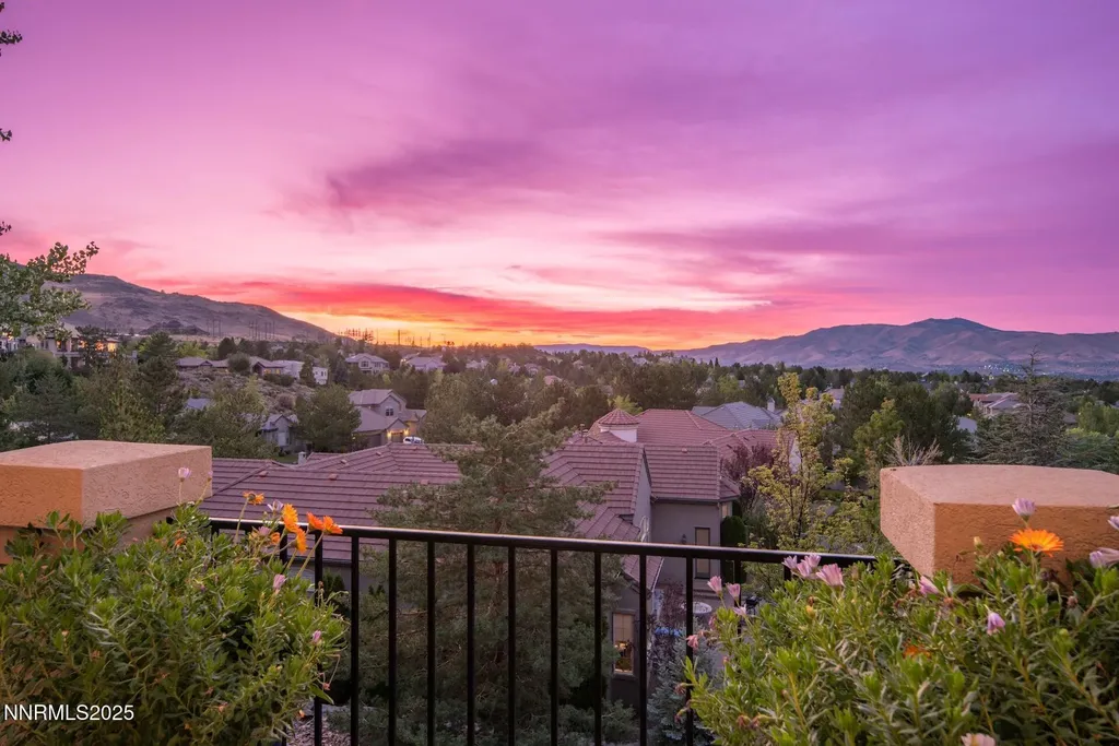 4905 Mountainshyre Reno NV 89519