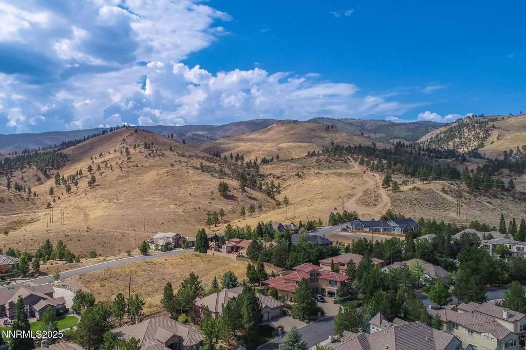 4905 Mountainshyre Reno NV 89519