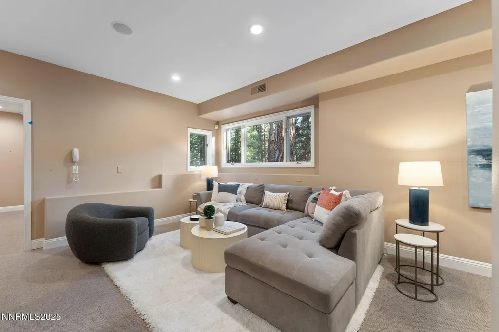 355 Blue Spruce Reno NV 89511