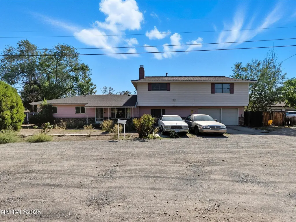 1005 10th Sparks NV 89431