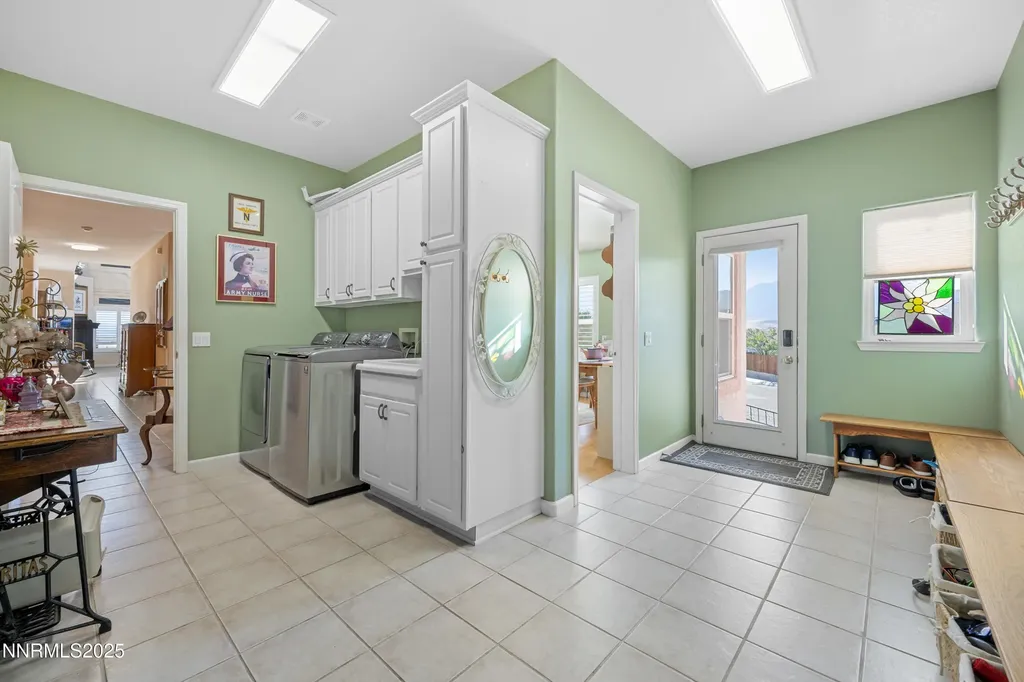 1037 Sunburst Carson City NV 89705