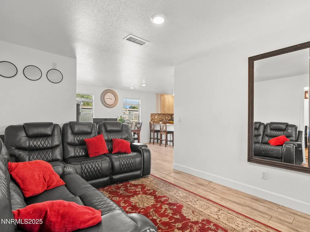 5216 Sun Valley Sun Valley NV 89433