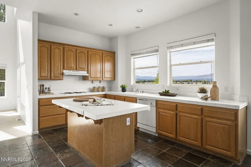 5409 Greenview Reno NV 89502