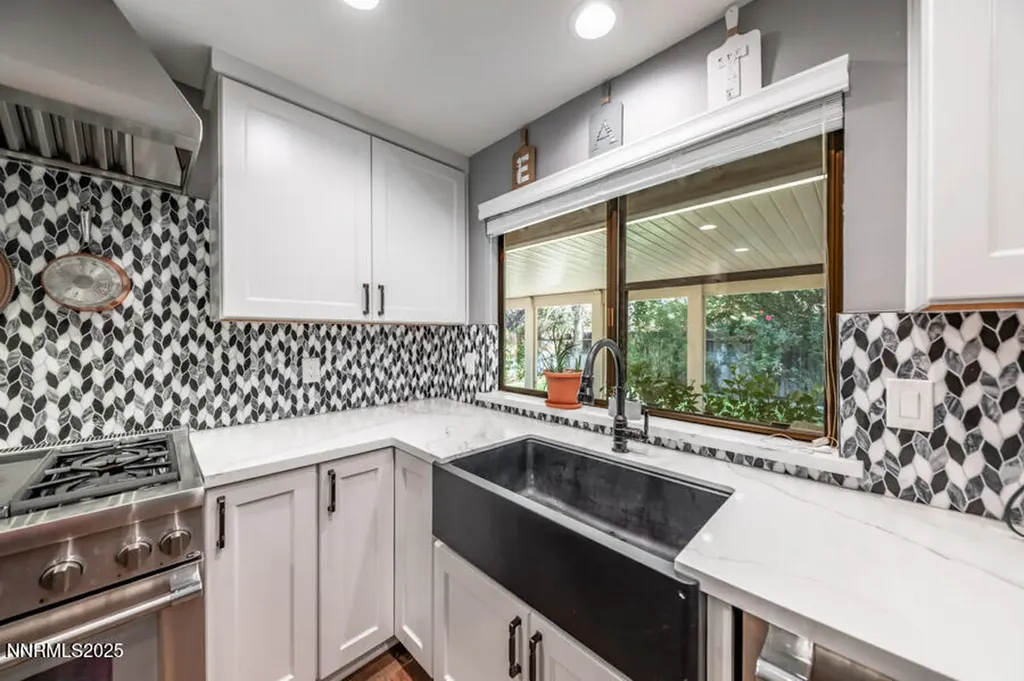 1460 Shewmaker Reno NV 89509