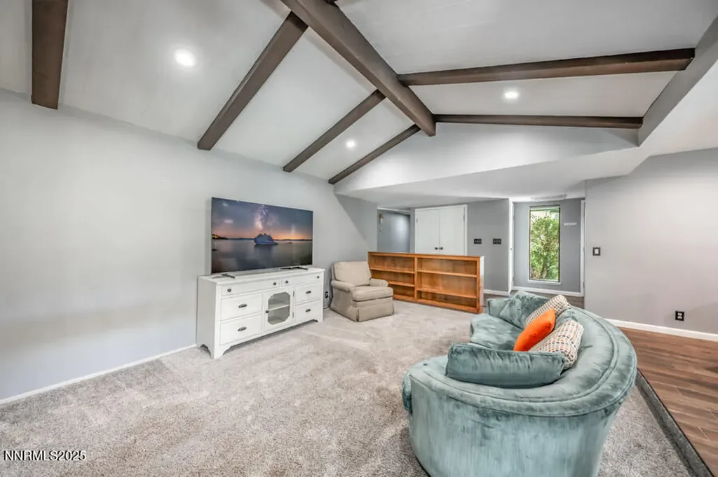 1460 Shewmaker Reno NV 89509