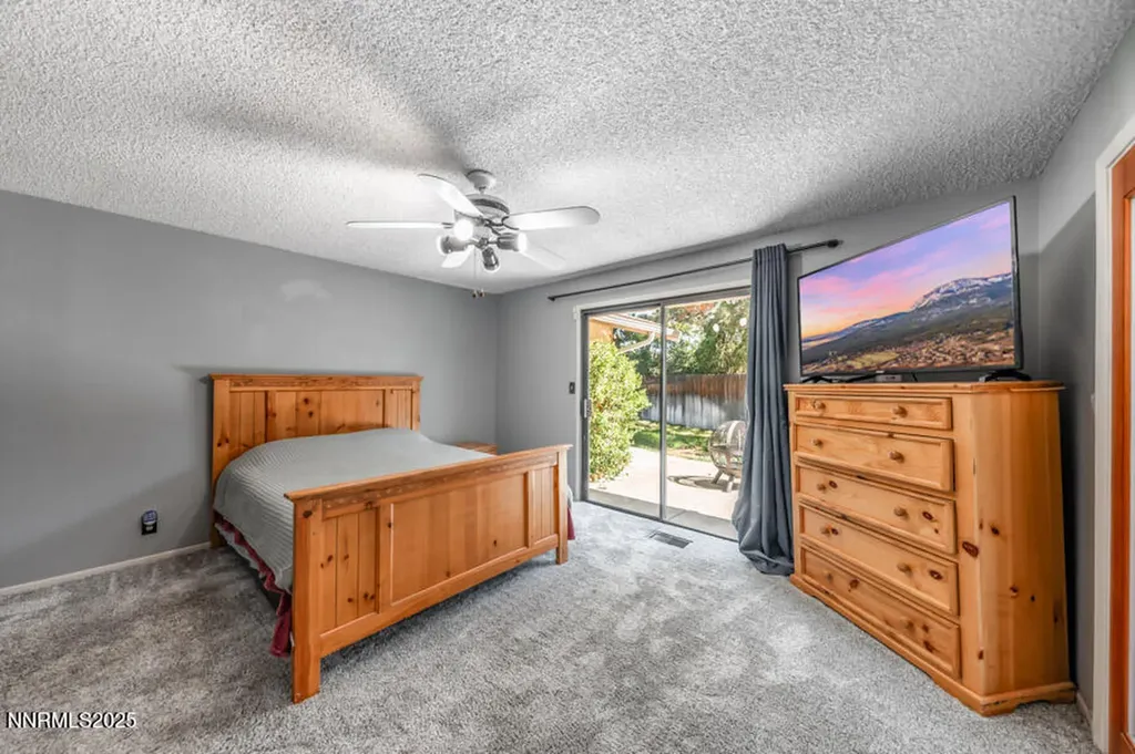 1460 Shewmaker Reno NV 89509