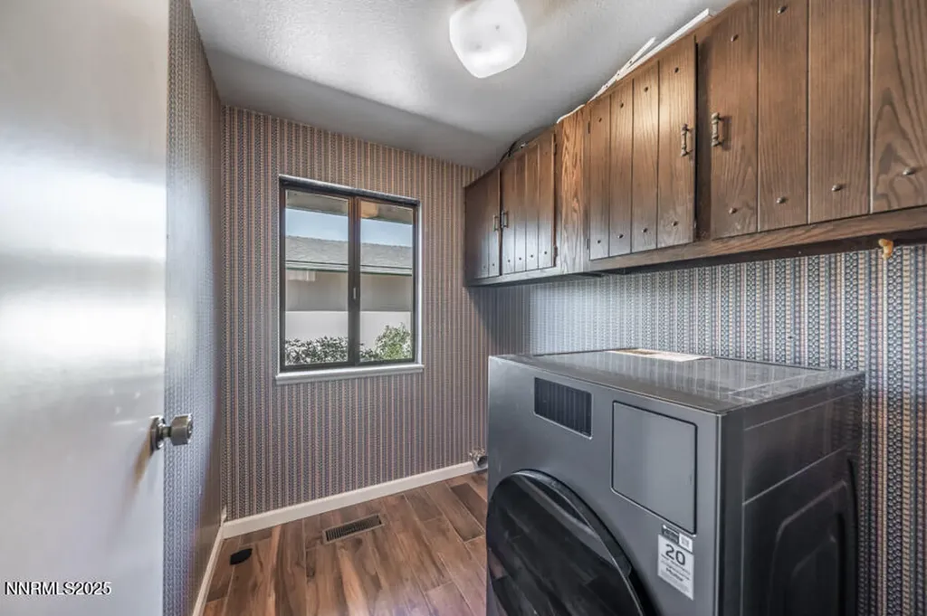 1460 Shewmaker Reno NV 89509